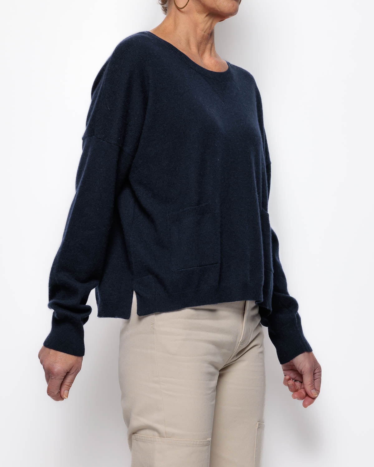 Caroline Cashmere Twin Pocket Sweater in Navy