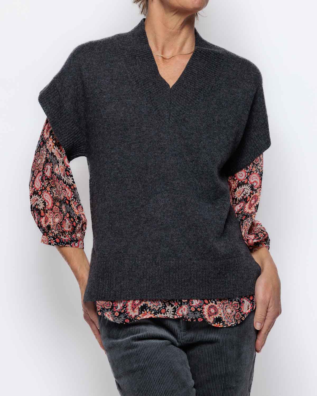 Part Two Hevin Cashmere Knit in Dark Grey Melange