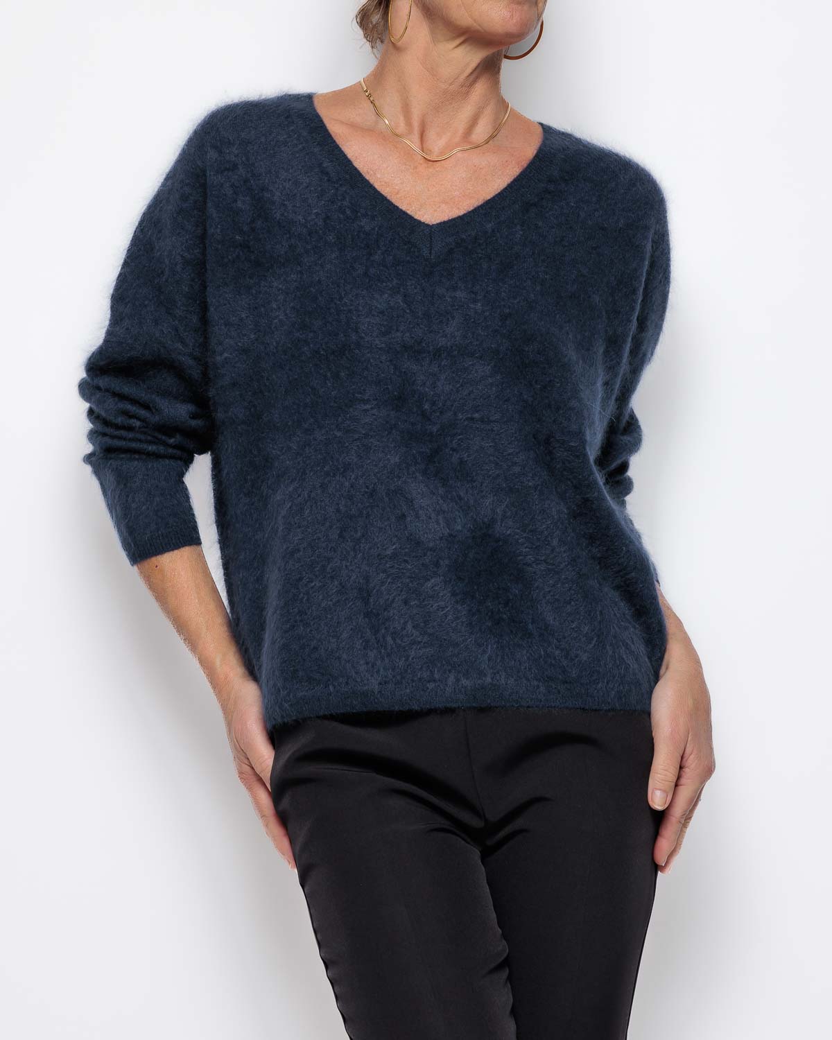 Absolut Cashmere Soeli Sweater in Nuit