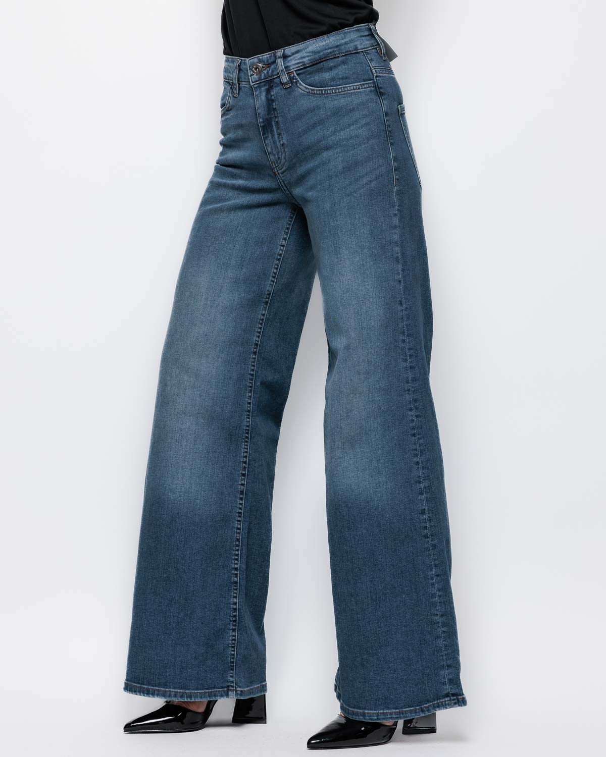 ICHI Twiggy Wide Leg Jeans in Medium Blue