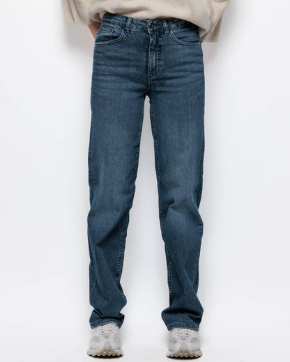 ICHI Twiggy Straight Jeans in Medium Blue