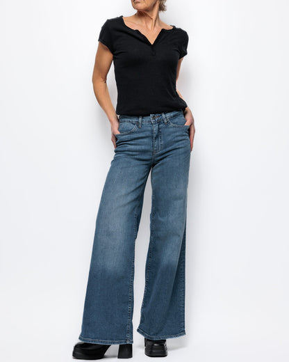 ICHI Twiggy Wide Leg Jeans in Medium Blue