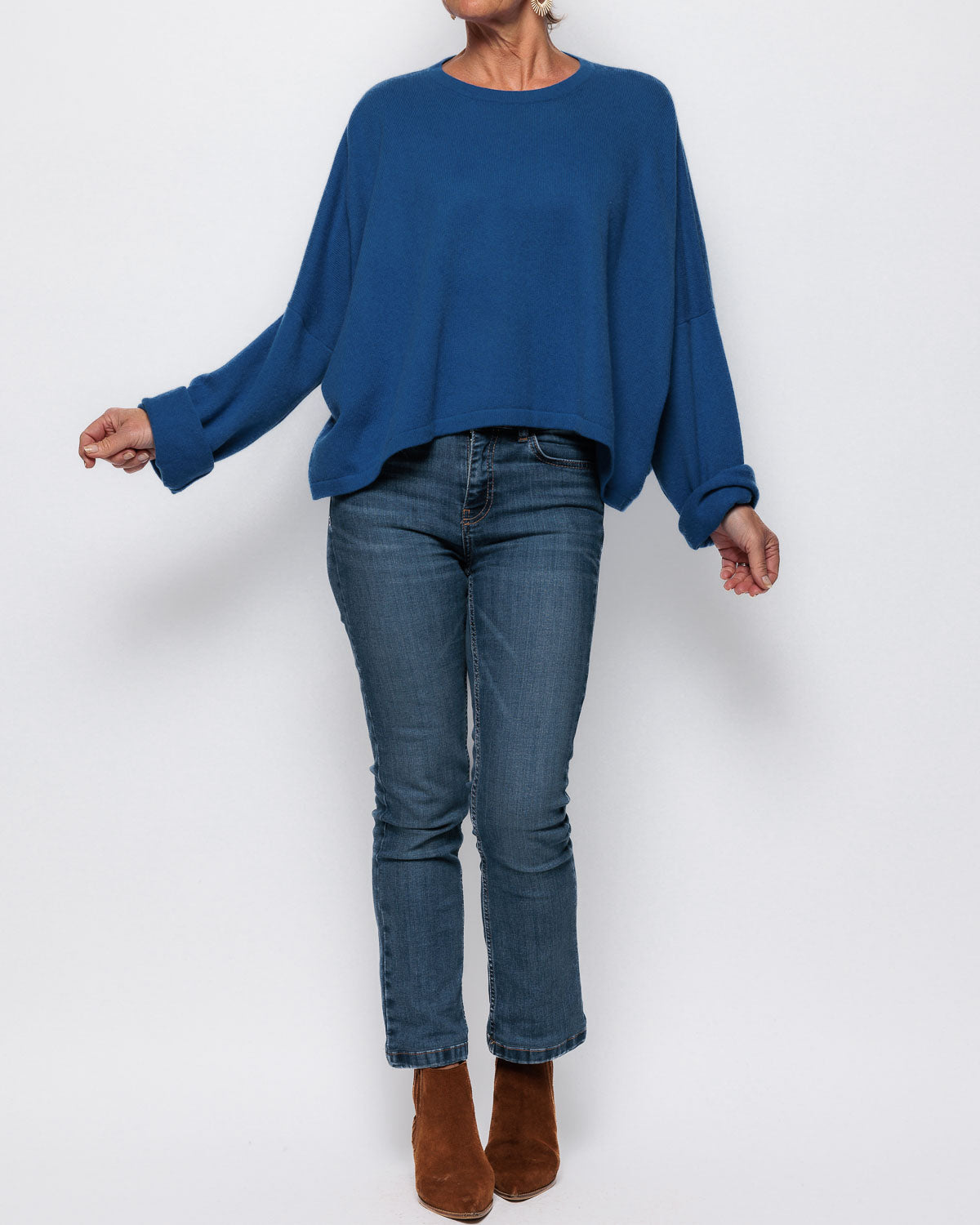 Caroline Cashmere Cropped Crewneck Sweater in Cobalt