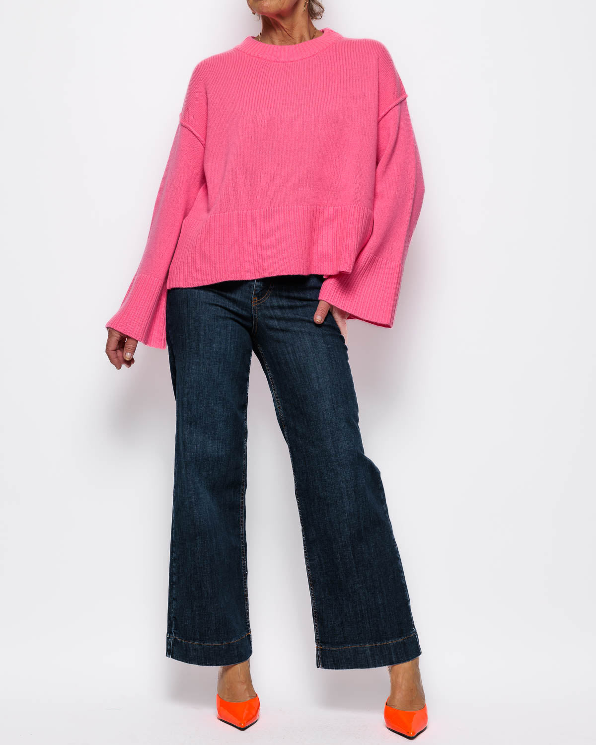 FIVE Pullover in Flash Pink