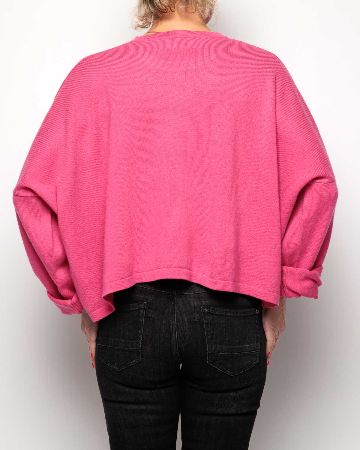 Caroline Cashmere Cropped Crewneck Sweater in Fuchsia