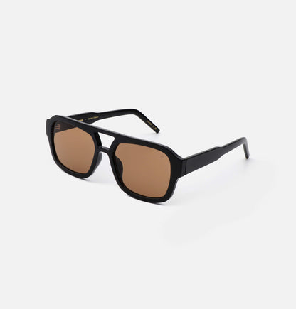 A.Kjaerbede Kaya Sunglasses in Black